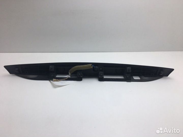 Накладка багажника Nissan Serena NC25 MR20DE 2006