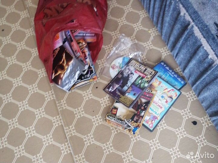 Диски игры и фильмы