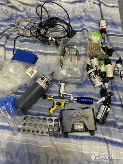 Машинка для татуировок и краски