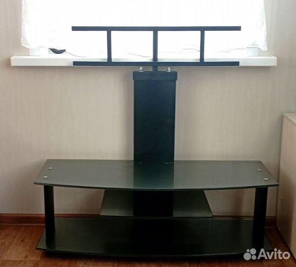 Тумба стеклянная под тв