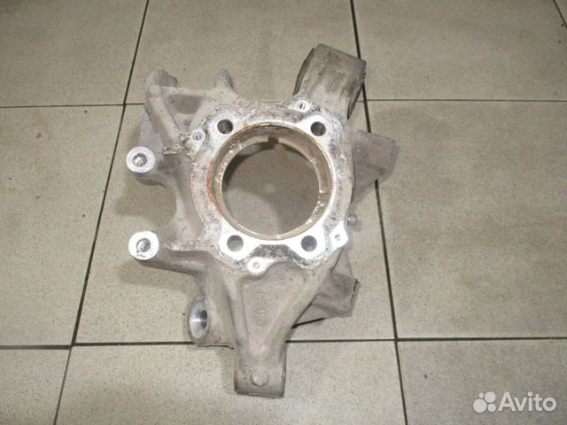 Кулак поворотный задний левый VW Touareg 2 (7P)