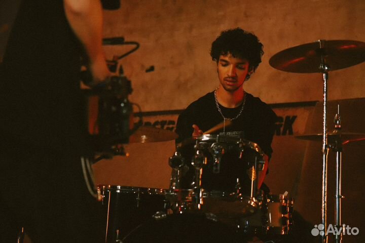 Уроки игры на барабанах / Репетитор по барабанам