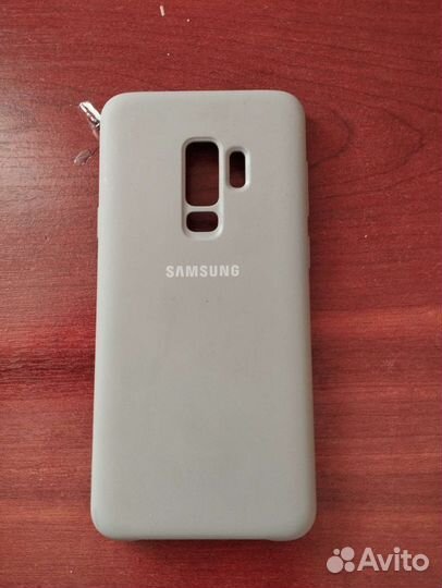 Чехол на Galaxy S9+