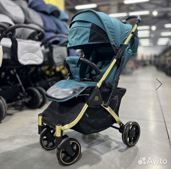 Детская прогулочная коляска новая