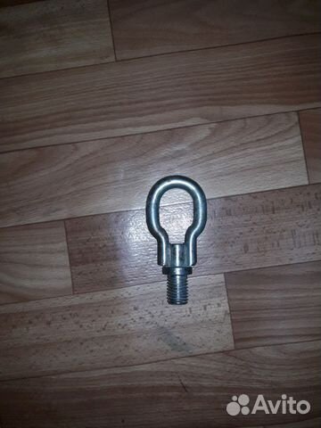 Крюк буксировачный