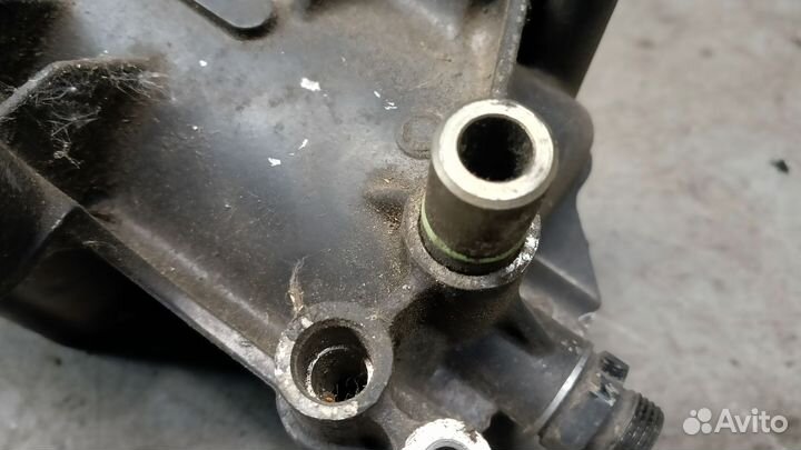 Часть блока топливного фильтра без крышки левая