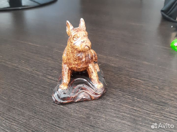 Копилка,статуэтки орёл,собака и корова с львом