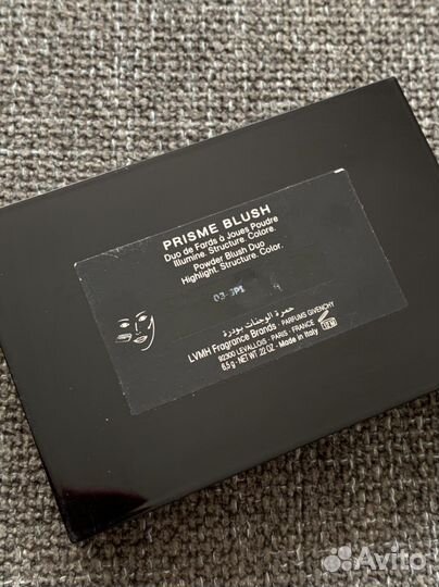 Givenchy румяна