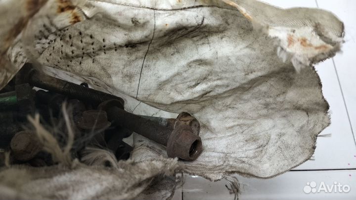 Комплект крепежа Infiniti QX56 Ja60