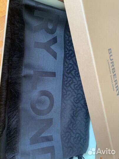 Палантин burberry