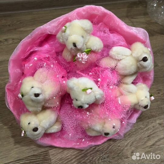 Мишки в букете