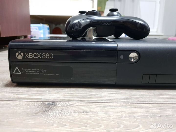 Xbox 360 E 250gb 50+ игр