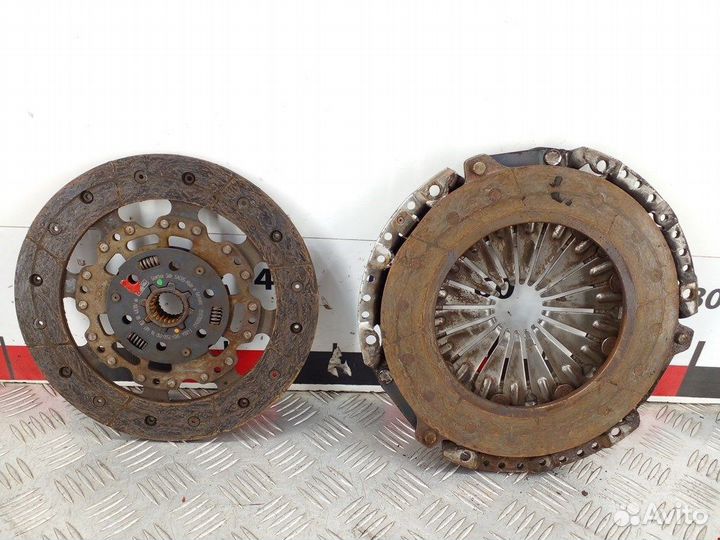 Маховик (демпфер сцепления) для Ford Focus 2