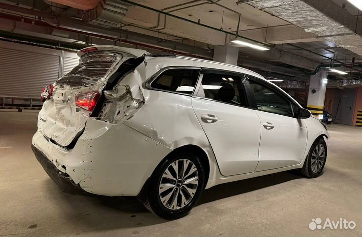 Kia Ceed 1.6 AT, 2018, битый, 52 391 км