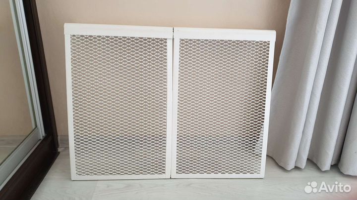 Экран на чугунную батарею