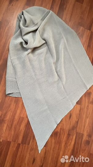 Палантин Reserved