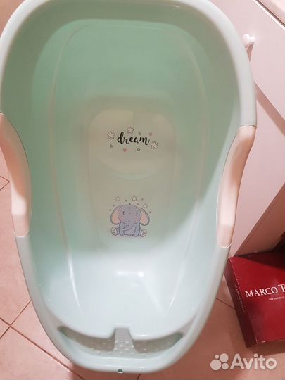 Новая детская ванночка для купания