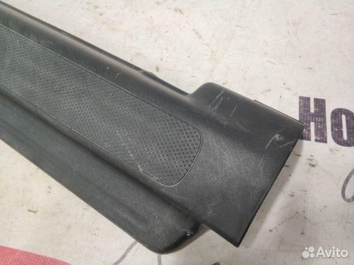 Накладка на порог передняя левая Honda Cr-V 2 RD7