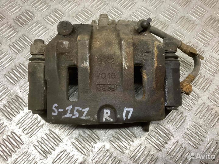 Суппорт передний правый Kia Carnival