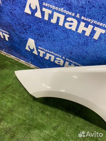 Крыло переднее левое Bmw 1 E87 N43 2010