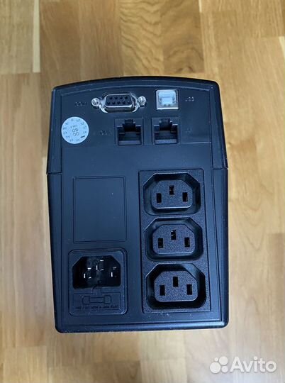 Источник бесперебойного питания ибп CyberPower