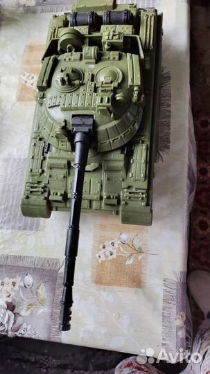 Детская игрушка, танк-самоходка