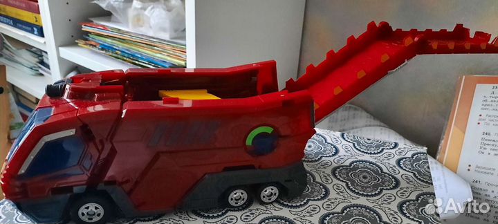 Трансформер мега Мекард