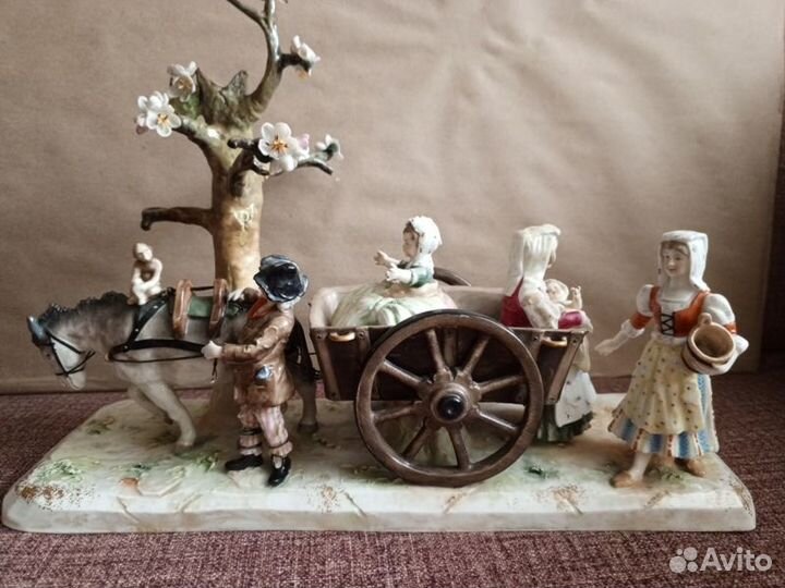 Фарфоров.статуэтка 