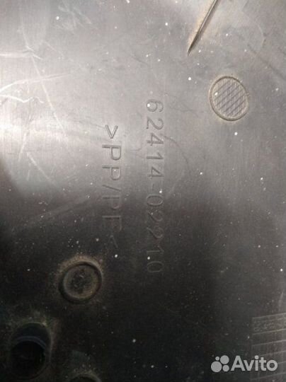 Накладка на стойку внутренняя левая Toyota Corolla