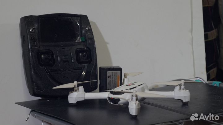 Квадрокоптер Hubsan X4 H502