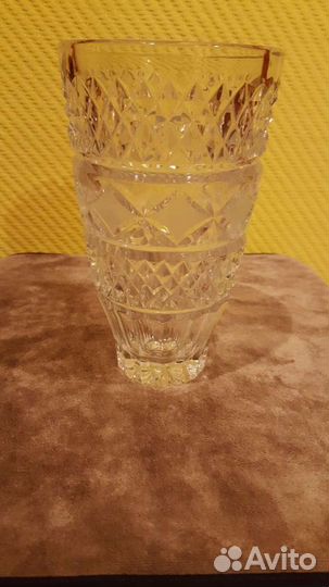 Хрустальная ваза