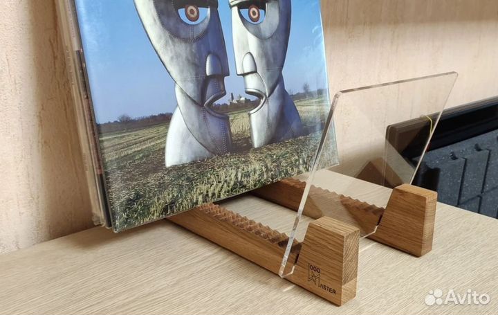 Подставка для виниловых пластинок