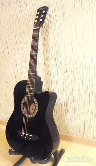 Гитара акустическая