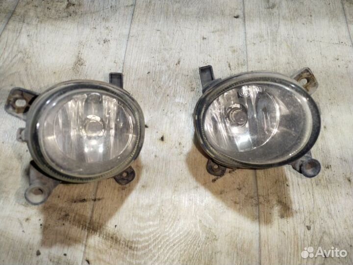 Фара противотуманная передняя правая Volkswagen