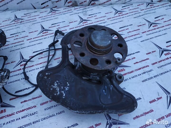 Кулак поворотный w204 Mercedes передний