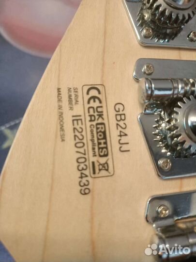 Бас гитара Cort