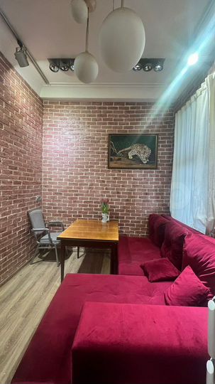 Комната 18 м² в 4-к., 2/8 эт.