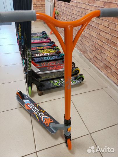 Трюковой самокат. Новый. Собран и проверен