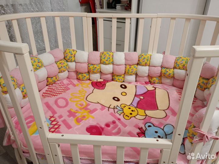 Детская овальная кроватка