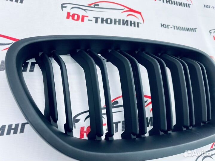 Решетка на BMW 5 F10 в стиле M черная матовая