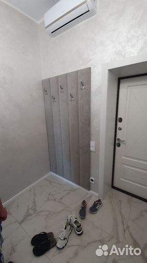 Стеновая панель прямая в прихожую 