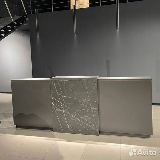 Ресепшен / стойка администратора под заказ