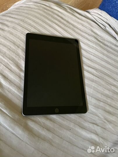 Планшет Apple iPad 6 поколения 128 Gb