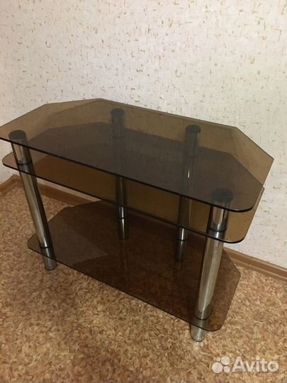 Стеклянная тумба под тв
