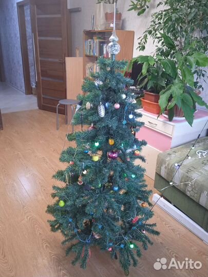 Ёлка искусственная 140см