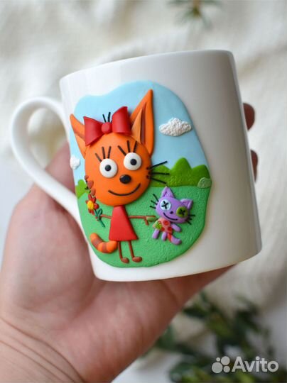 Кружка с декором из полимерной глины 