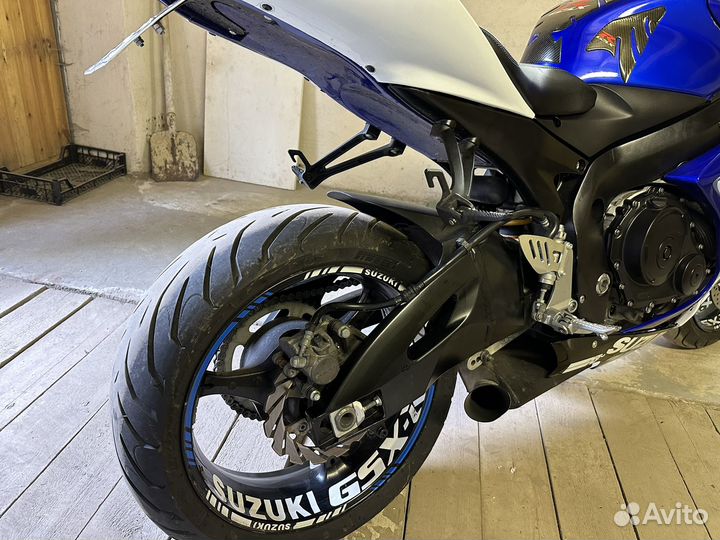 Suzuki GSX R 750