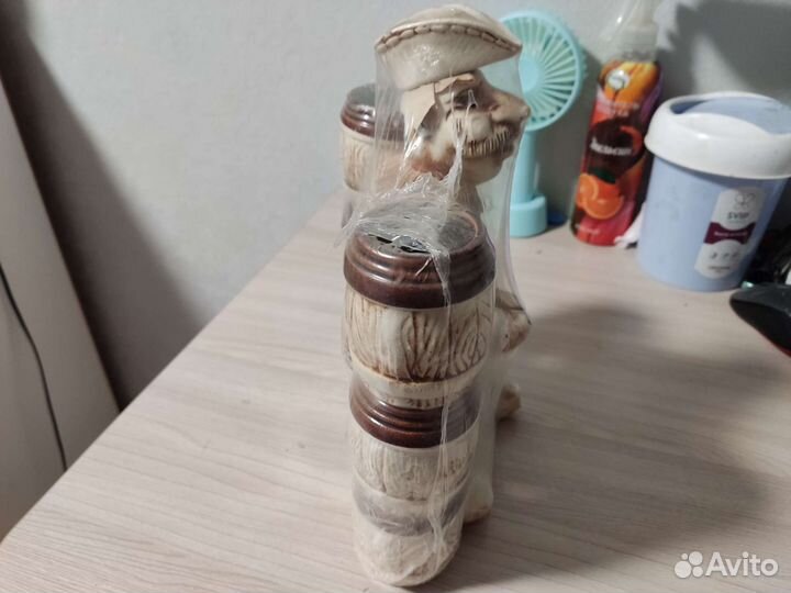 Графин со стаканами