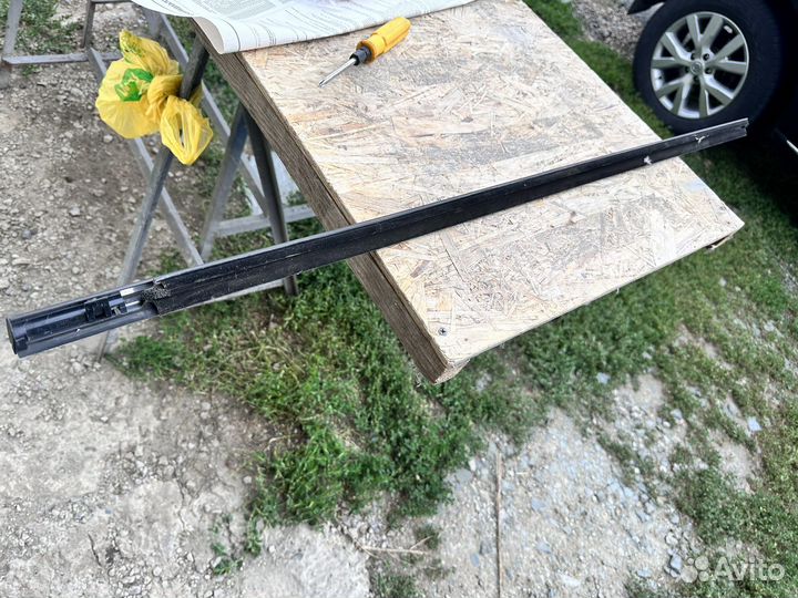 Молдинг стекла ниссан мурано