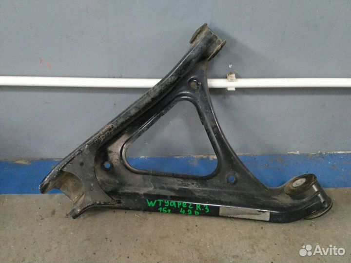Рычага задний правый нижний Volkswagen Touareg NF